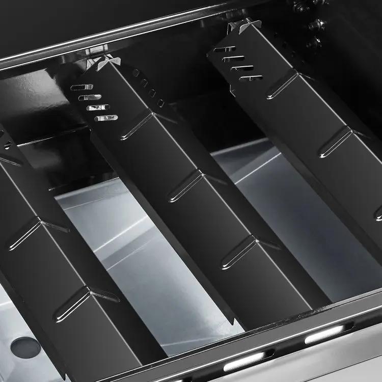 Dyna-Glo Premier 3 Burner Stainless Gas Grill - DGP397SNP-D / DGP397SNN-D thumbnail 7