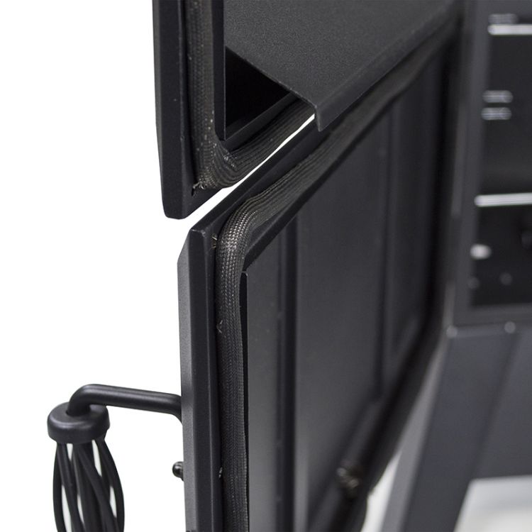 Dyna-Glo DGW1904BDP-D 43 inch Wide Body LP Gas Smoker DGW1904BDP-D-door